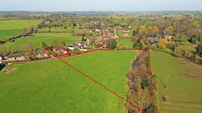 3 Bedroom Detached House For Sale In Sepycoe House, Longford, DE6