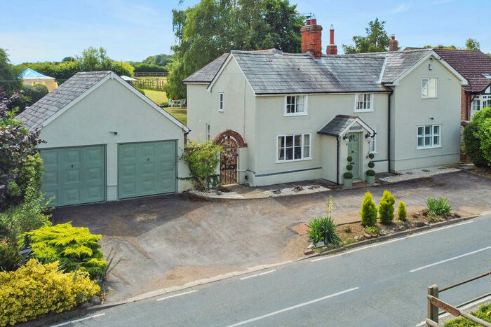 3 Bedroom Cottage For Sale In Dyers End, Stambourne, CO9