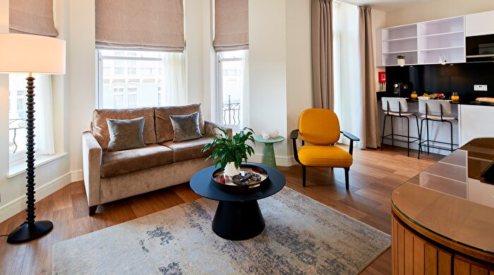 2 Bedroom Flat To Rent In Harrington Road, South Kensington, London, SW7