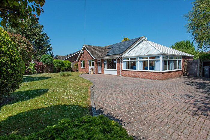 3 Bedroom Bungalow For Sale In Main Road, Westonzoyland, Bridgwater, Somerset, TA7