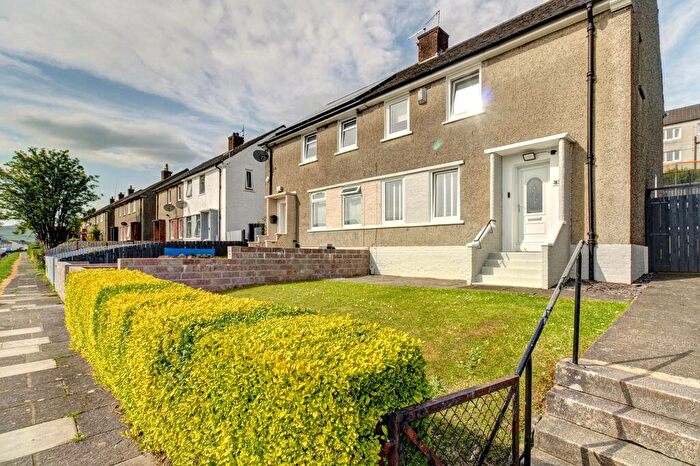 3 Bedroom Semi-Detached House For Sale In Carman View, Dumbarton, G82