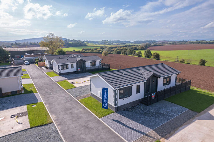 2 Bedroom Park Home For Sale In Hereford, Herefordshire, HR2
