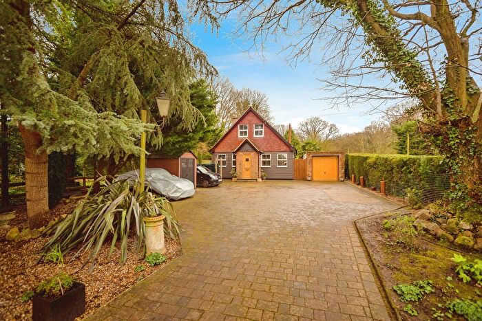 4 Bedroom Detached House For Sale In Hamstreet Road, Shadoxhurst, Ashford, TN26