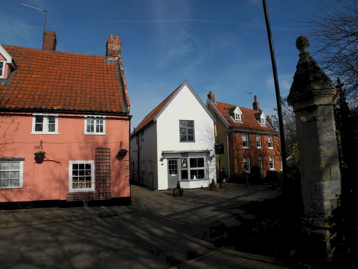 1 Bedroom Apartment To Rent In Market Place, Loddon, NR14