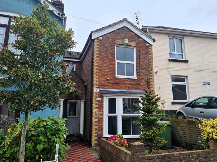 3 Bedroom Semi-Detached House To Rent In Cracknore Road, Southampton, Hampshire, SO15