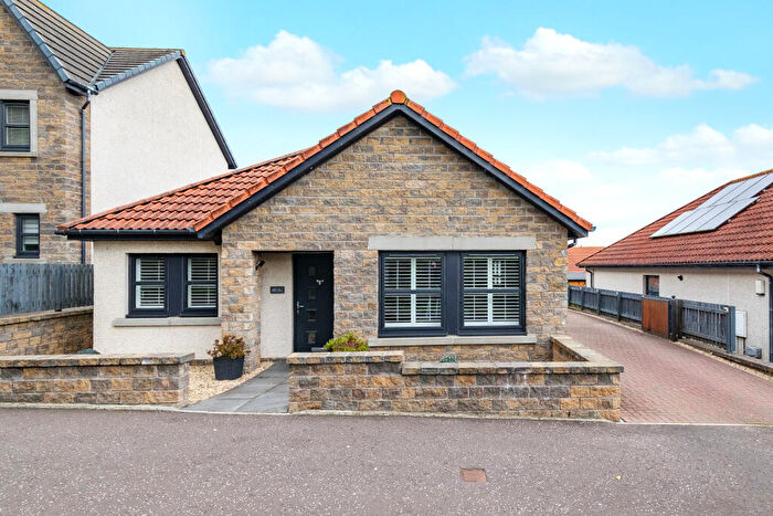 4 Bedroom Detached Bungalow For Sale In The Avenue, Lochgelly, Fife, KY5