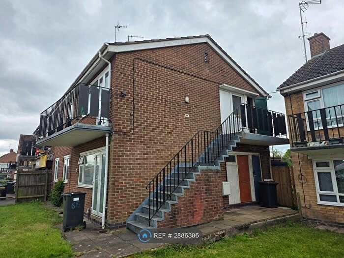 2 Bedroom Maisonette To Rent In Mount Pleasant Road, Bedworth, CV12