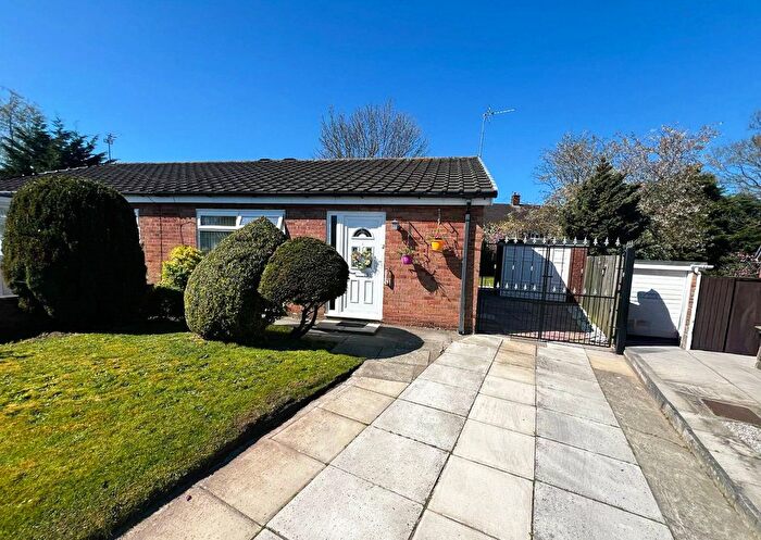 2 Bedroom Bungalow To Rent In Priorsfield Road, Woolton, Liverpool, Merseyside, L25