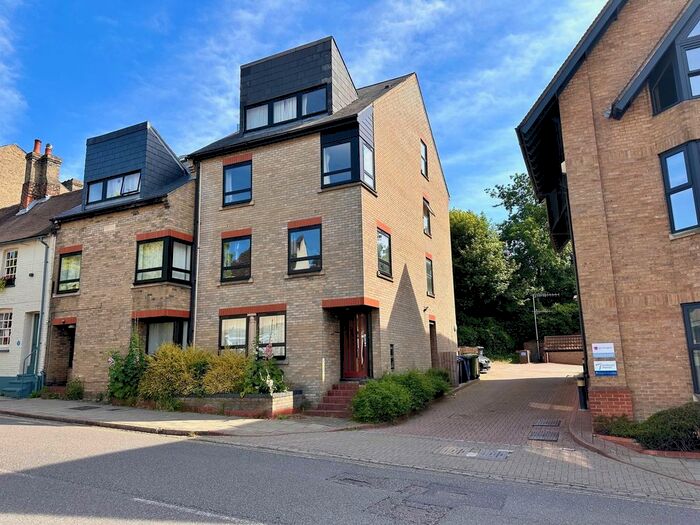 2 Bedroom Flat To Rent In Castle Street, Cambridge, CB3