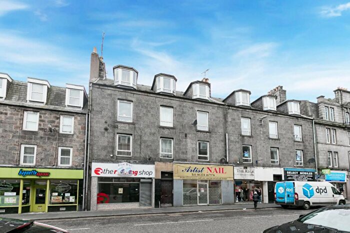 2 Bedroom Flat To Rent In George Street, Aberdeen, AB25