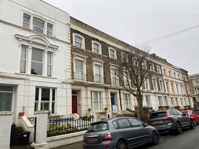 1 Bedroom Flat For Sale In Flat C, Oberstein Road, London, SW11