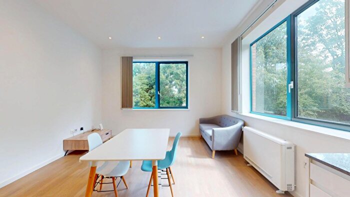 1 Bedroom Flat To Rent In Riverbank Way, Brentford, TW8