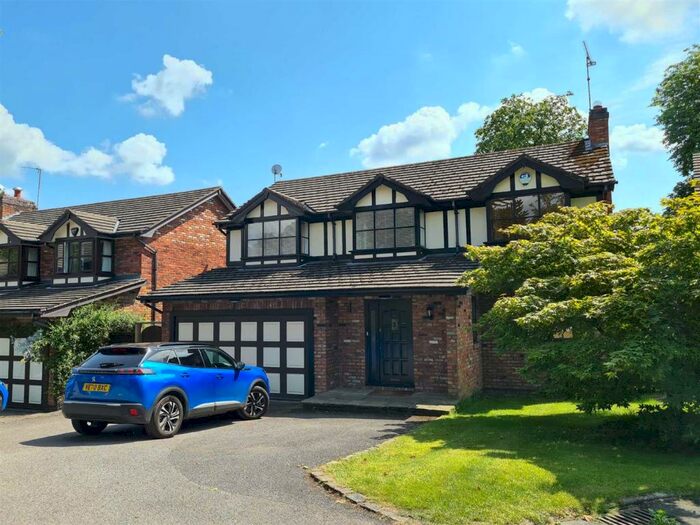 4 Bedroom Detached House To Rent In Westminster Drive, Wilmslow, SK9