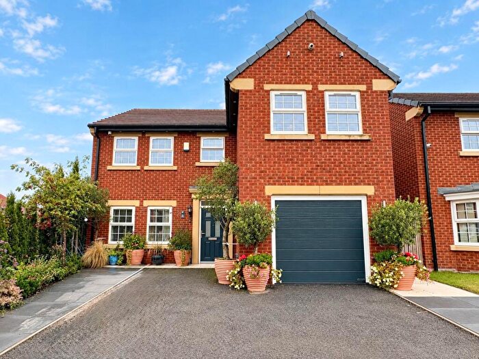 4 Bedroom Detached House For Sale In Bishops Wood Way, Worsbrough, Barnsley, S70