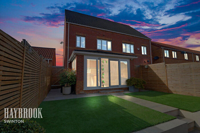 3 Bedroom Semi-Detached House For Sale In Foxmires Grove, Rotherham, S63