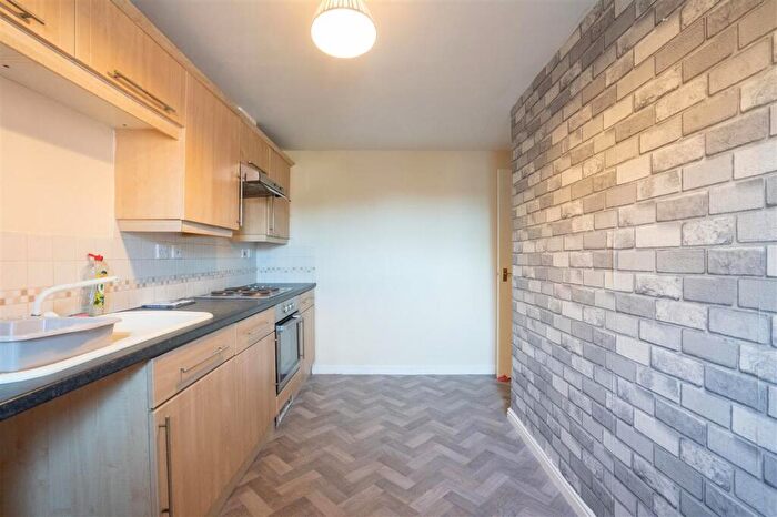 2 Bedroom Apartment For Sale In Waterway Court, Prince Of Wales Lane, Birmingham, B14
