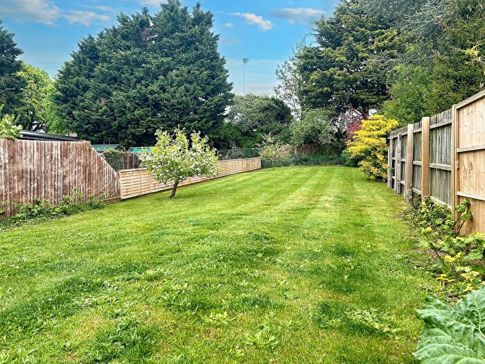 4 Bedroom Detached House For Sale In New Cheveley Road, Newmarket, CB8