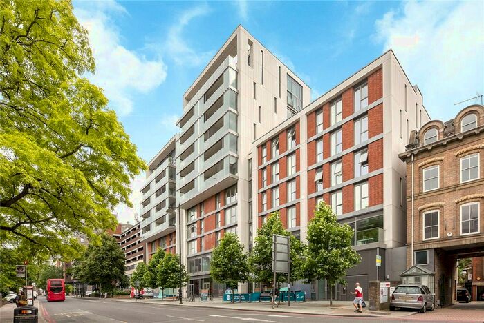 2 Bedroom Flat To Rent In Marrick Close, Upper Richmond Road, London, SW15