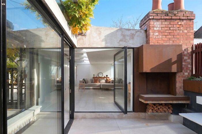 5 Bedroom Terraced House For Sale In Vernon Yard, London, W11