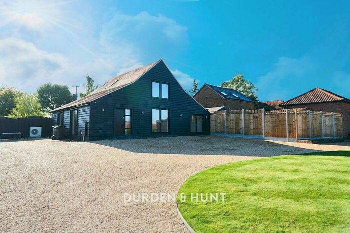 3 Bedroom Barn Conversion To Rent In Maggies Barn, Ongar, CM5