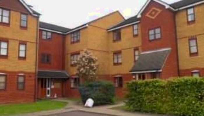 1 Bedroom Flat To Rent In Sherfield Close, New Malden, KT3