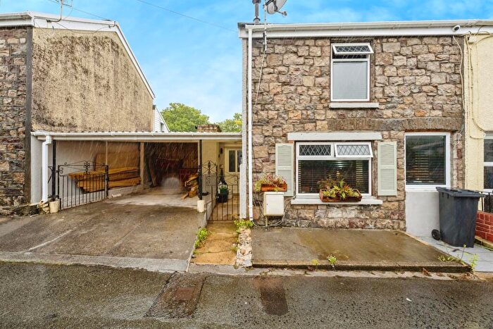 3 Bedroom Semi-Detached House For Sale In Swan Lane, Ystalyfera, Swansea, SA9