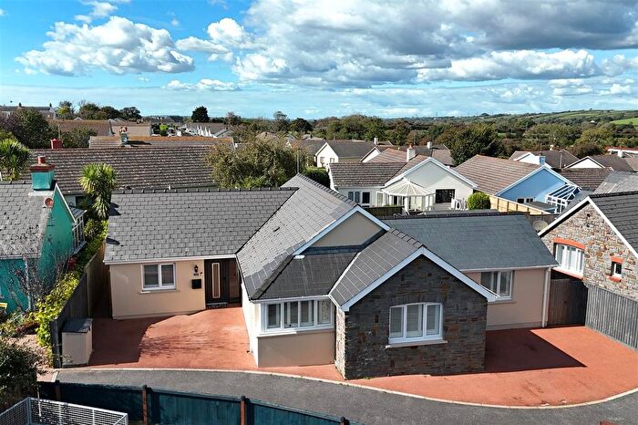 5 Bedroom Bungalow For Sale In Hawthorn Lane, Jameston, Tenby, SA70