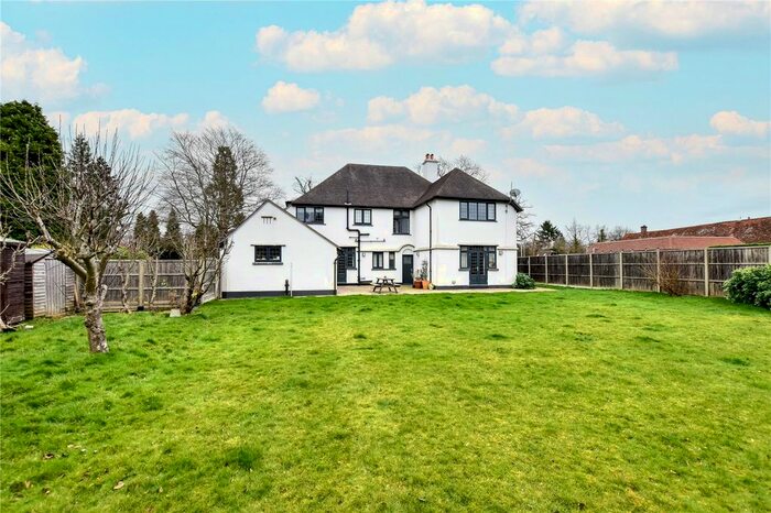 5 Bedroom Detached House To Rent In Chiltern Road, Amersham, Buckinghamshire, HP6