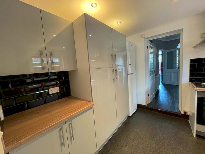 3 Bedroom Terraced House To Rent In Leggatt Road, Stratford, E15