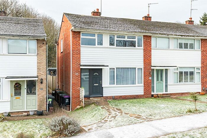 3 Bedroom End Terrace House For Sale In Brookside, Hertford, SG13