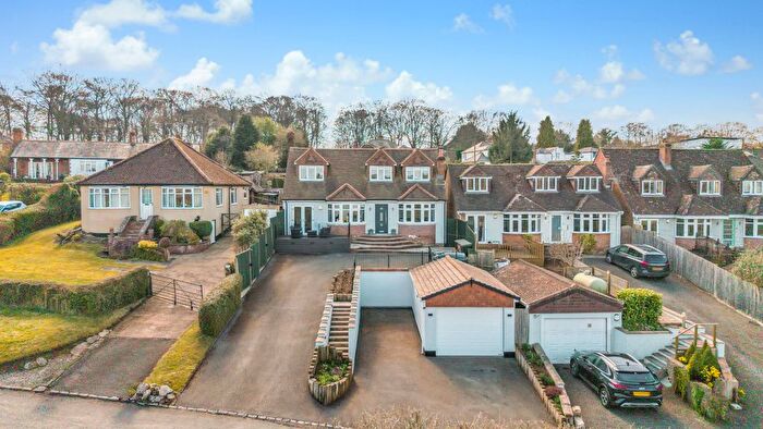 4 Bedroom Detached House For Sale In Water End Road, Beacon`S Bottom, High Wycombe, Buckinghamshire, HP14