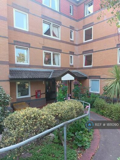 1 Bedroom Flat To Rent In Palermo Court, Bournemouth, BH2
