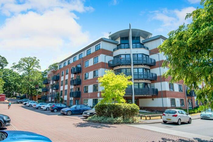 1 Bedroom Flat To Rent In Kestrel Road, Farnborough, GU14