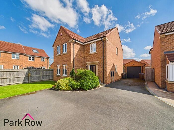 3 Bedroom Detached House For Sale In Mill Close, South Milford, Leeds, LS25