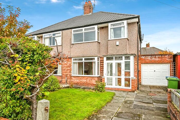 3 Bedroom Semi-Detached House For Sale In Lynton Close, Liverpool, Merseyside, L19