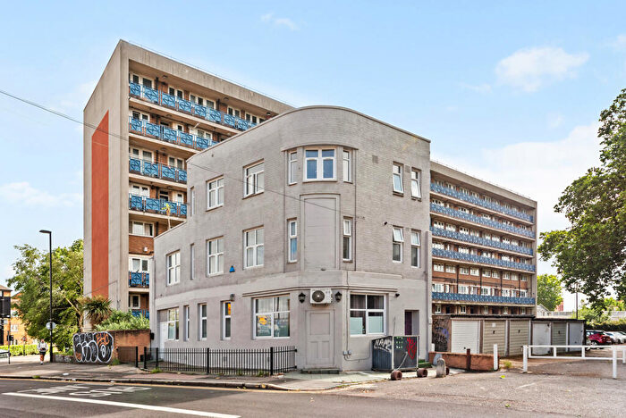 House For Sale In Bush Road, London, Greater London, SE8