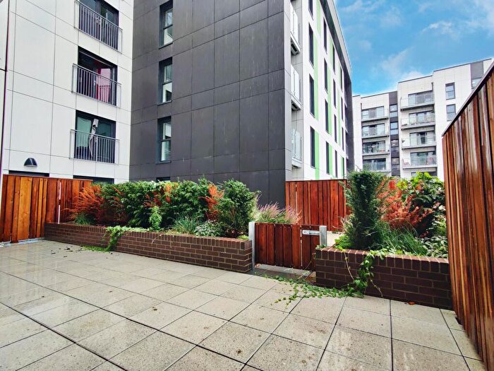 2 Bedroom Apartment To Rent In Geoffrey Watling Way, Norwich, NR1