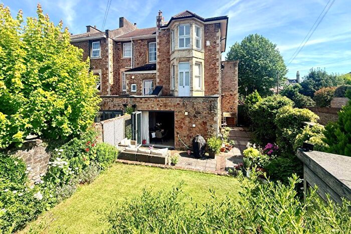 5 Bedroom End Of Terrace House For Sale In Clyde Lane | Redland, BS6