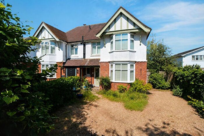 3 Bedroom Semi-Detached House For Sale In Beechwood Avenue, Tilehurst, Reading, RG31