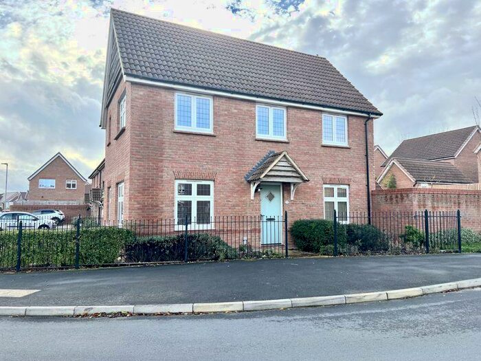 3 Bedroom Detached House To Rent In Cherhill Way, Calne, SN11