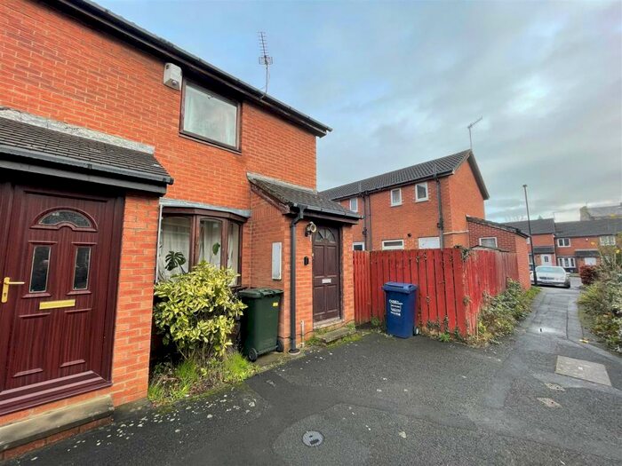 2 Bedroom Terraced House To Rent In Windmill Court, Newcastle Upon Tyne, NE2
