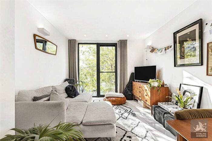 1 Bedroom Apartment To Rent In Arthaus Apartments, Richmond Road, Hackney, London, E8