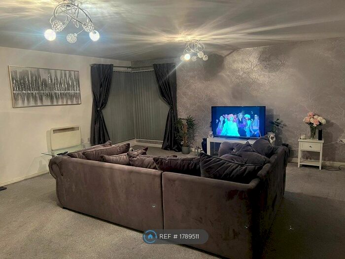 1 Bedroom Flat To Rent In Lowbridge Court, Garston, Liverpool, L19