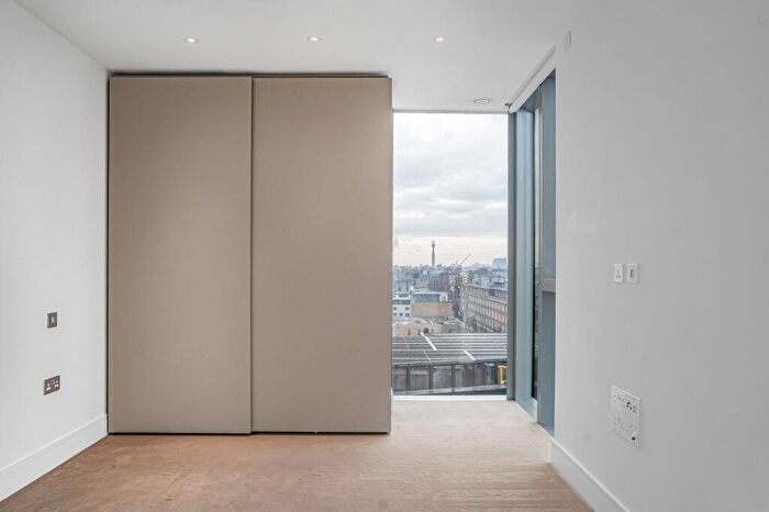 2 Bedroom Apartment For Sale In Bollinder Place, Carrara Tower, EC1V - Photo 8