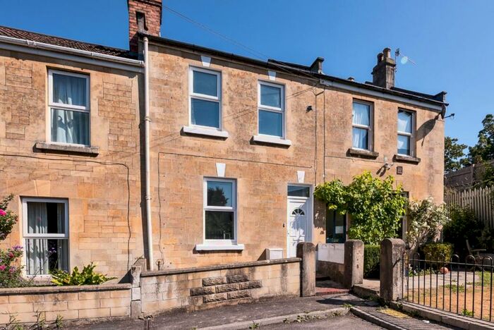4 Bedroom Terraced House To Rent In Burnham Road, Bath, BA2