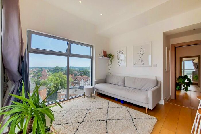 1 Bedroom Flat To Rent In Croydon Road, Beckenham, BR3