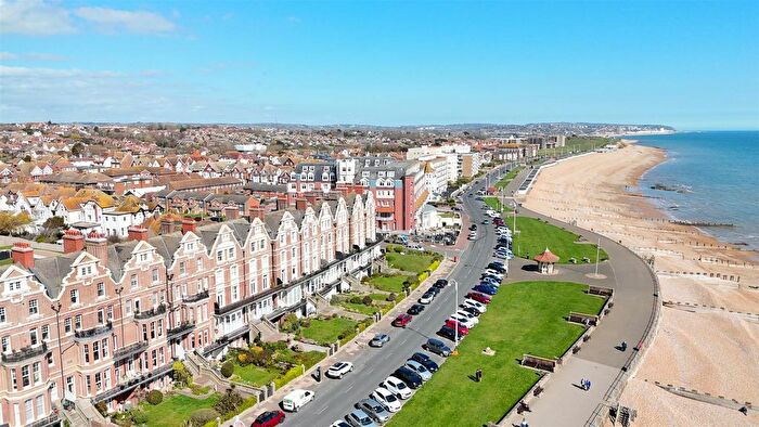 3 Bedroom Flat To Rent In Knole Road, Bexhill-On-Sea, TN40