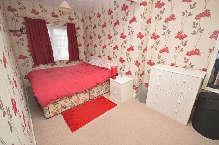 3 Bedroom End Of Terrace House For Sale In Moat Lane, Luton, Bedfordshire, LU3
