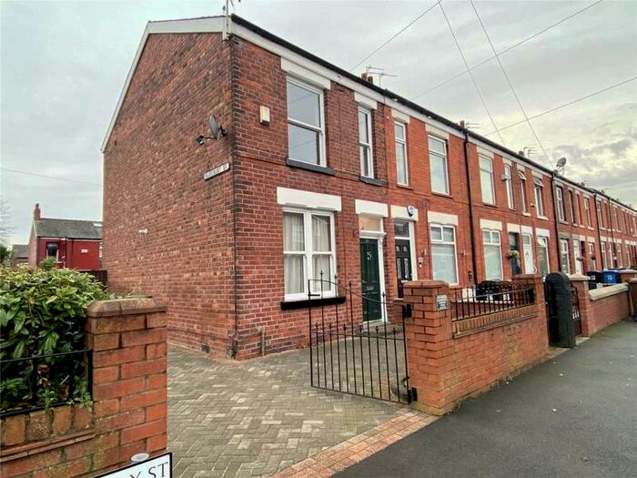 2 Bedroom End Of Terrace House To Rent In Salisbury Street, Reddish, Stockport, SK5