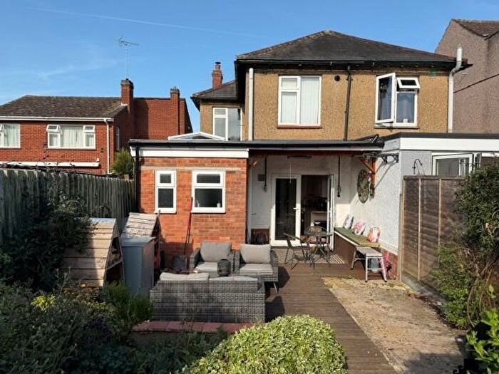 3 Bedroom Semi Detached House For Sale In Hallwood Road, Kettering, NN16